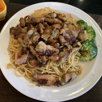So Pho So Good - FR5. Garlic Noodle w/ BBQ Chicken. - Vietnamese Near Me - San Francisco, California So Pho So Good - FR5. Garlic Noodle w/ BBQ Chicken. - Vietnamese Near Me - San Francisco, California
