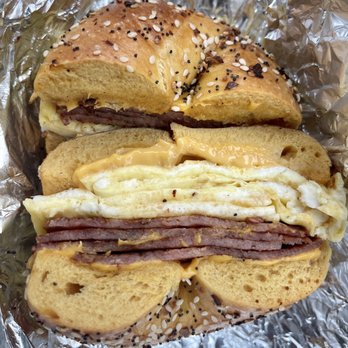 Jersey Bagels - Egg everything bagel sandwich with egg, American, and Taylor Ham - Bagels Near Me - Houston, Texas Jersey Bagels - Egg everything bagel sandwich with egg, American, and Taylor Ham - Bagels Near Me - Houston, Texas