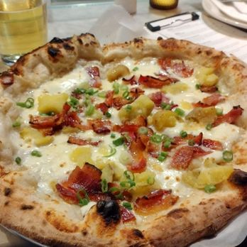 Pizza Barbone - Crushed potato pizza with garlic cream, mozzarella, scallion and bacon - Pizza Near Me - Hyannis, Massachusetts