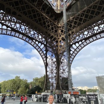 La Tour Eiffel - Landmarks & Historical Buildings Near Me - Paris, 75