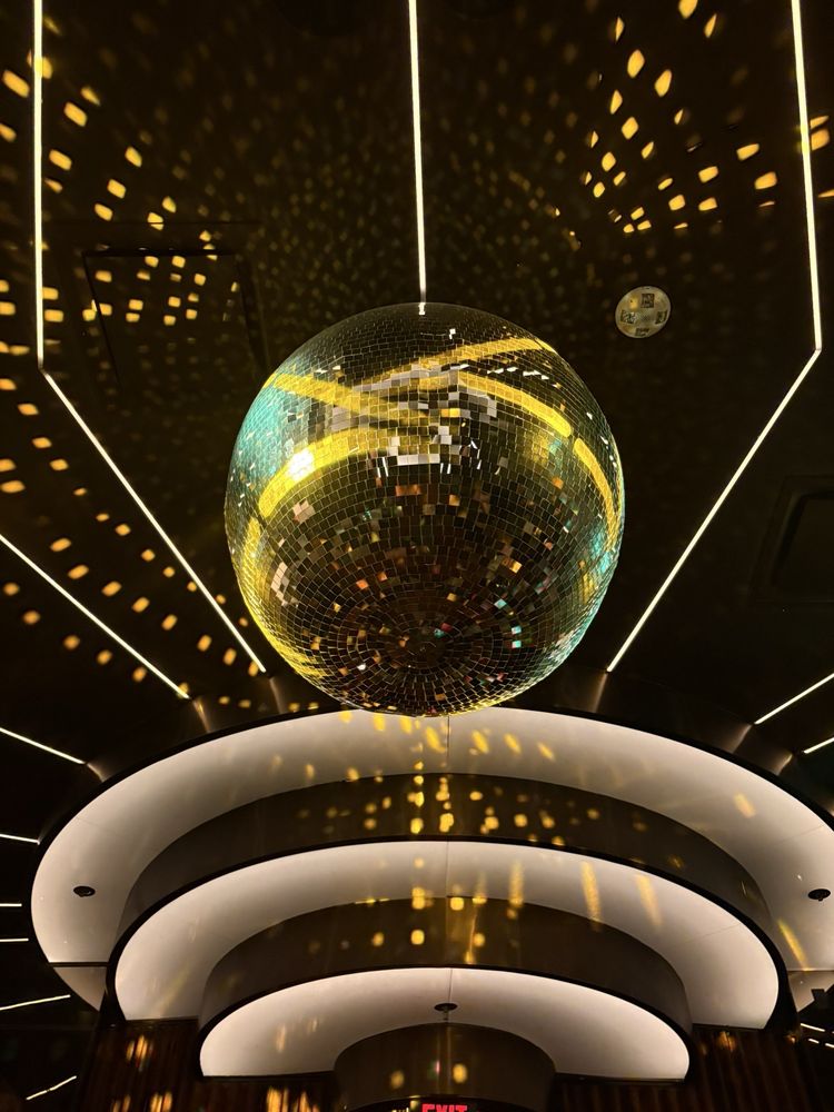 Social spots from Drop Dead Gorgeous