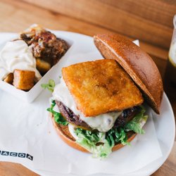 Bacoa - La Suiza: Ternera a la parrilla con rösti crujiente de patata y auténtico queso Emmenthal suizo