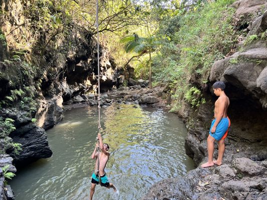 Waimano Falls by null