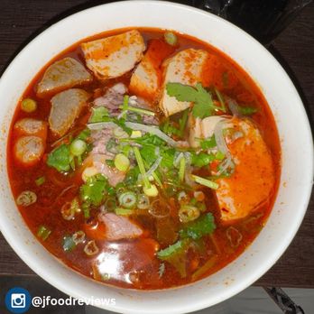 26 Viet Cafe - Bun Bo hue Beef and pork noodle soup - Vietnamese Near Me - Vancouver, British Columbia