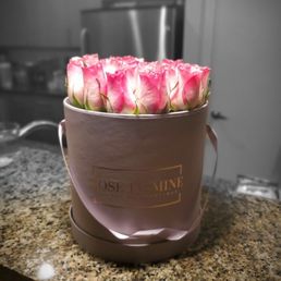 Beautiful arrangement! Beautiful arrangement!