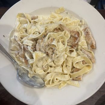Joe's Pizza & Pasta - Chicken Alfredo--plenty of chicken - Italian Near Me - Sulphur, Louisiana Joe's Pizza & Pasta - Chicken Alfredo--plenty of chicken - Italian Near Me - Sulphur, Louisiana