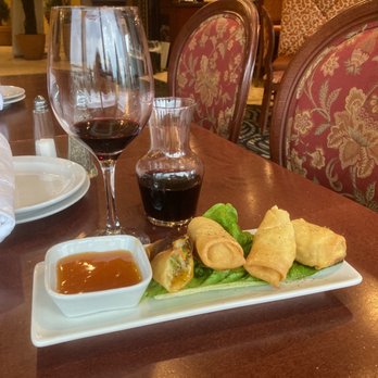 Menaggio Ristorante Grill & Wine Bar - Spring roll - Italian Near Me - Markham, Ontario