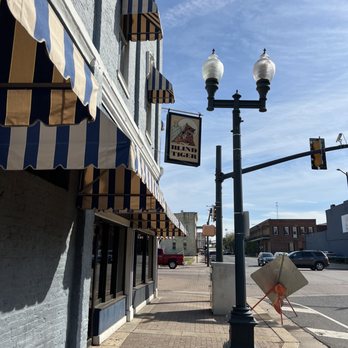 Blind Tiger - Restaurant in the Corner - Cajun/Creole Near Me - Shreveport, Louisiana