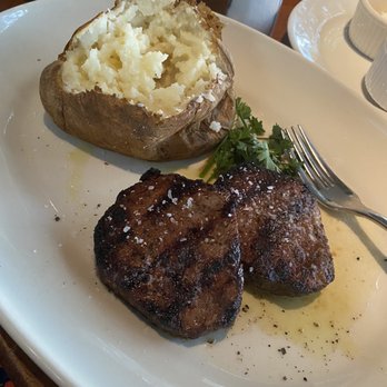 Hillstone Restaurant - Filet mignon with a baked potato - New American Near Me - Winter Park, Florida Hillstone Restaurant - Filet mignon with a baked potato - New American Near Me - Winter Park, Florida