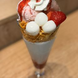 Nana's Green Tea - Sakura parfait