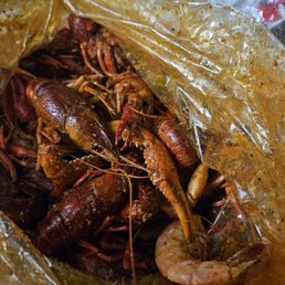 3 lbs crawfish and 1/2 lb shrimp 3 lbs crawfish and 1/2 lb shrimp