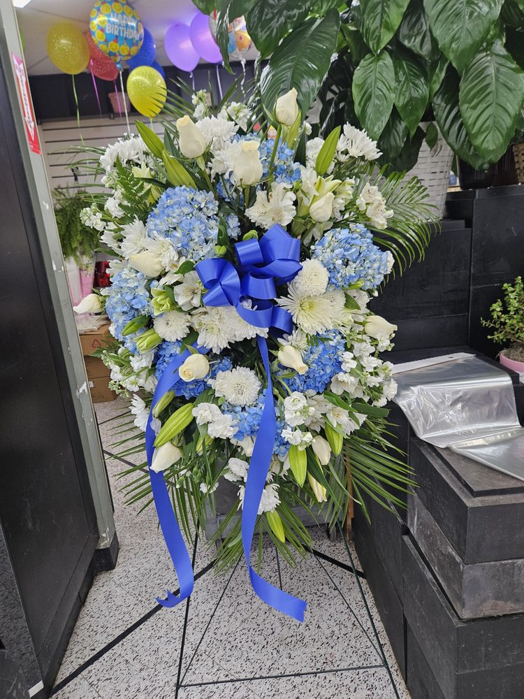 Shelly's Blossom Shop