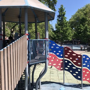 Hester Street Playground - Playgrounds Near Me - New York, New York