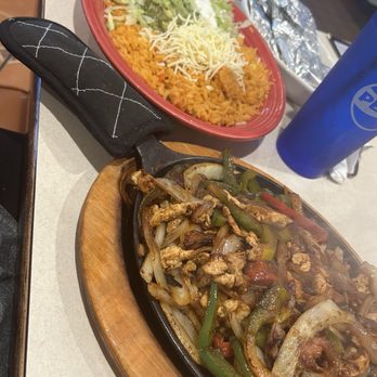 El Charro Mexican Grill - Chicken Fajitas - Mexican Near Me - Latham, New York El Charro Mexican Grill - Chicken Fajitas - Mexican Near Me - Latham, New York