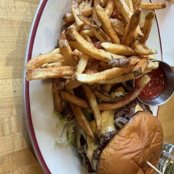 Red Hog Restaurant - Restaurants Near Me - Louisville, Kentucky