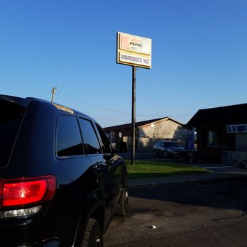 Hamburger Hut - Long drive home to Chicago and great little burger joint off the highway! - Burgers Near Me - Barbourville, Kentucky Hamburger Hut - Long drive home to Chicago and great little burger joint off the highway! - Burgers Near Me - Barbourville, Kentucky
