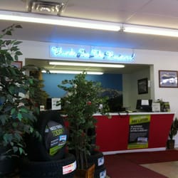 Kost Tire & Muffler - Counter.