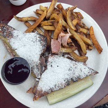 The Twins Restaurant - Monte Cristo - American Near Me - Cotati, California