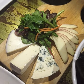 Le Baratin - Cheese plate - Cafes Near Me - New York, New York Le Baratin - Cheese plate - Cafes Near Me - New York, New York
