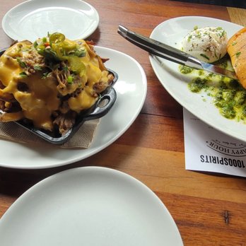 Von's 1000Spirits - New American Near Me - Seattle, Washington