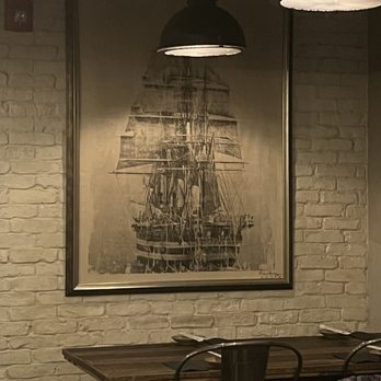 Tiga - Inside - Sushi Bars Near Me - Port Washington, New York Tiga - Inside - Sushi Bars Near Me - Port Washington, New York