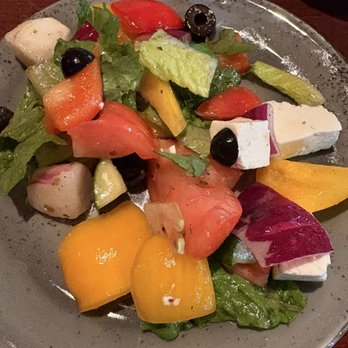 Timberwolf Pizza & Pasta Cafe - Pizza Near Me - Lake Louise, Alberta