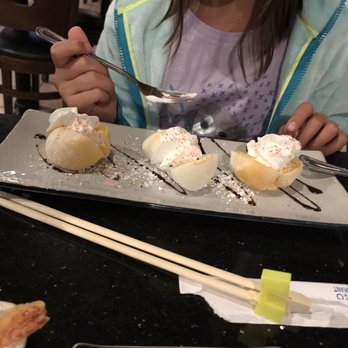 OHO Sushi Studio - Mochi Ice Cream mango vanilla mango = deliciousness - Sushi Bars Near Me - Long Beach, California