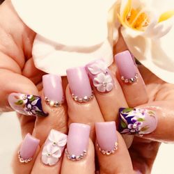 Trian Bespoke Nail Bar