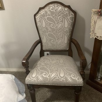 Cris Upholstery - Dining Room Chairs - Furniture Reupholstery Near Me - Yucaipa, California Cris Upholstery - Dining Room Chairs - Furniture Reupholstery Near Me - Yucaipa, California