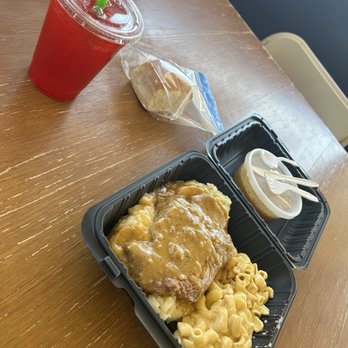 Wing N It - Pure deliciousness: Kool Aid, dinner roll, smothered pork chop with mashed potatoes & home made gravy, and Mac n cheese!!! - Chicken Wings Near Me - Twentynine Palms, California Wing N It - Pure deliciousness: Kool Aid, dinner roll, smothered pork chop with mashed potatoes & home made gravy, and Mac n cheese!!! - Chicken Wings Near Me - Twentynine Palms, California
