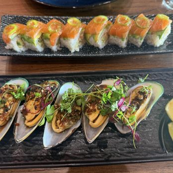 Dragon Garden - Spicy mussels and A lime roll - Sushi Bars Near Me - Glendale, California