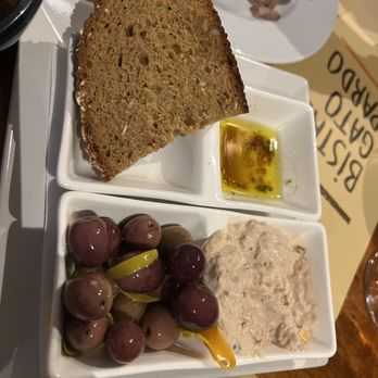 Gato Pardo - Portuguese Near Me - Lisbon, 11
