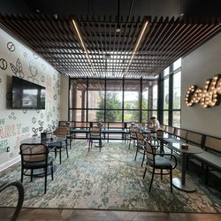 Riverwalk Cafe - Large indoor seating