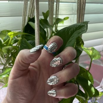 Gloss Nail Bar - Disco nails - Nail Salons Near Me - Houston, Texas
