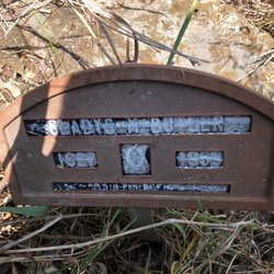 Perryville Cemetery - Lived 32 years
