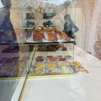 Paris En Rose - Pastries - Cafes Near Me - Del Mar, California Paris En Rose - Pastries - Cafes Near Me - Del Mar, California