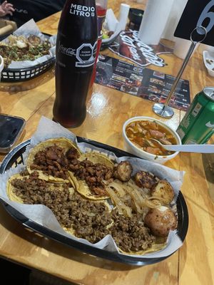 TACOS LOS GORDITOS - 6762 Telephone Rd, Houston, Texas - Food Trucks