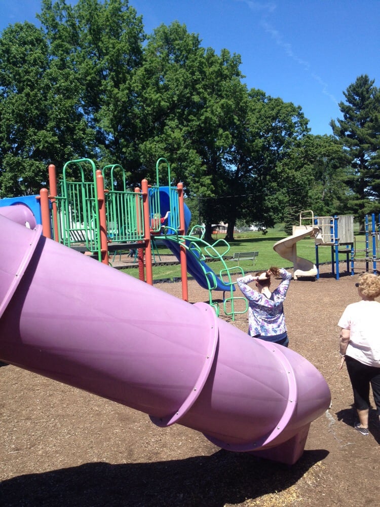 NEWTON FALLS COMMUNITY CENTER 52 E Quarry St, Newton Falls, OH