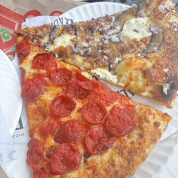 Pizzeria Badiali - Pepperoni and mushroom slices - Pizza Near Me - Toronto, Ontario Pizzeria Badiali - Pepperoni and mushroom slices - Pizza Near Me - Toronto, Ontario