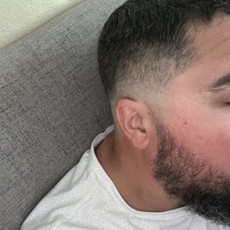 Nice fresh mid fade mashed up with a good beard blend. Nice fresh mid fade mashed up with a good beard blend.