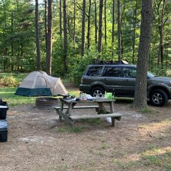 Miner's Camping - Car friendly. Picnic table and fire pit.