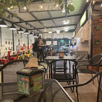 La Preña - Relaxing laid back area.  The part right above me was open and had to move when it started raining. - Food Trucks Near Me - San Juan, Puerto Rico