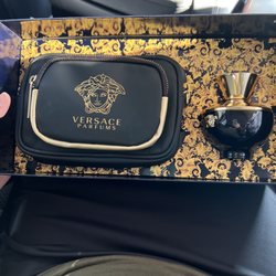 Curacao - Versace Perfume Set includes perfume, body lotion and body wash