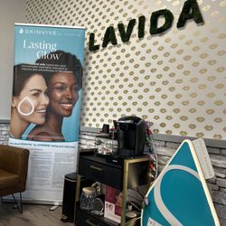 LaVida Med Spa - Lobby