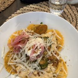 Mamma Corsica - Ravioli with lobster sauce and vegetables!!
