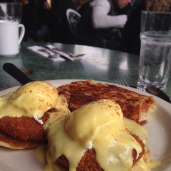 Bill's Cafe - Crab cake benedicts & hash browns - American Near Me - San Jose, California Bill's Cafe - Crab cake benedicts & hash browns - American Near Me - San Jose, California