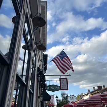 Mama’s on Main - Patio seating in Mainstrasse Covington - Wine Bars Near Me - Covington, Kentucky