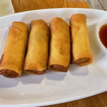 Xiaoling’s Kitchen - Vegetable eggroll - Chinese Near Me - The Colony, Texas