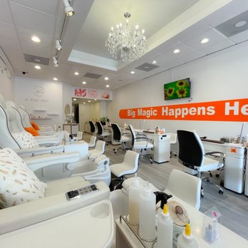 A Plus Nail - Nail Salons Near Me - Chicago, Illinois