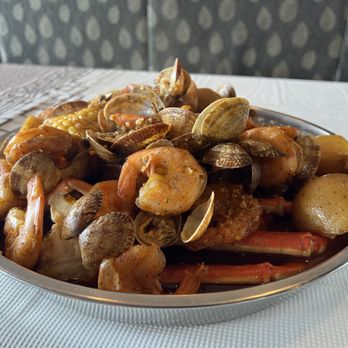 Wild Crab Boil - Seafood Near Me - Glendale Heights, Illinois Wild Crab Boil - Seafood Near Me - Glendale Heights, Illinois